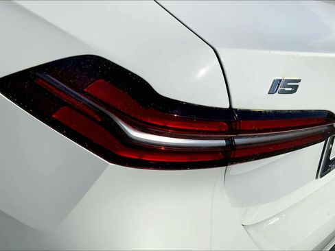 New 2024 BMW i5 eDrive40i w/ Premium Package image 14