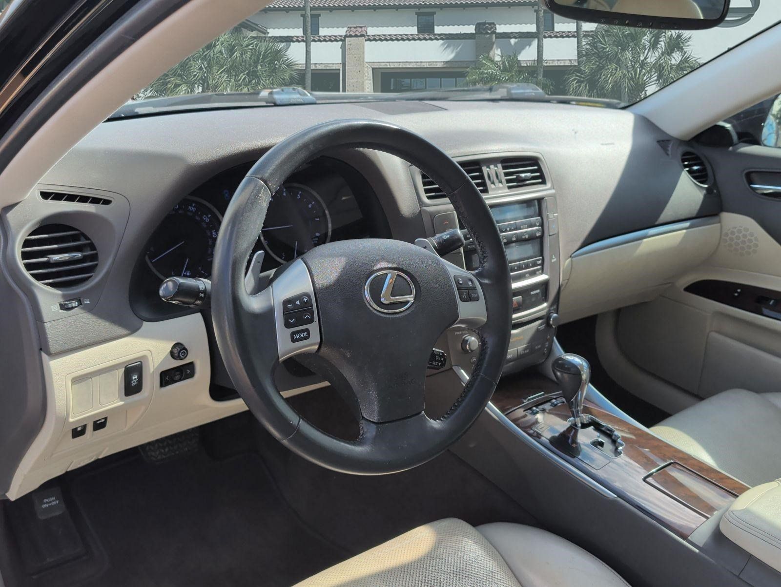 Used 2013 Lexus IS 250 w/ Premium Pkg Value Edition RWD image 12