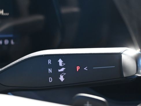 Used 2025 Chevrolet Tahoe High Country image 25