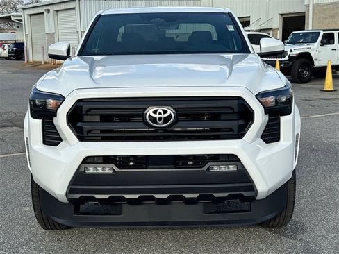 New 2025 Toyota Tacoma SR5 image 8