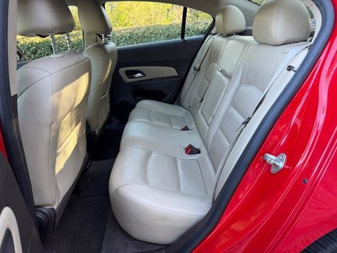 Used 2014 Chevrolet Cruze LT image 21