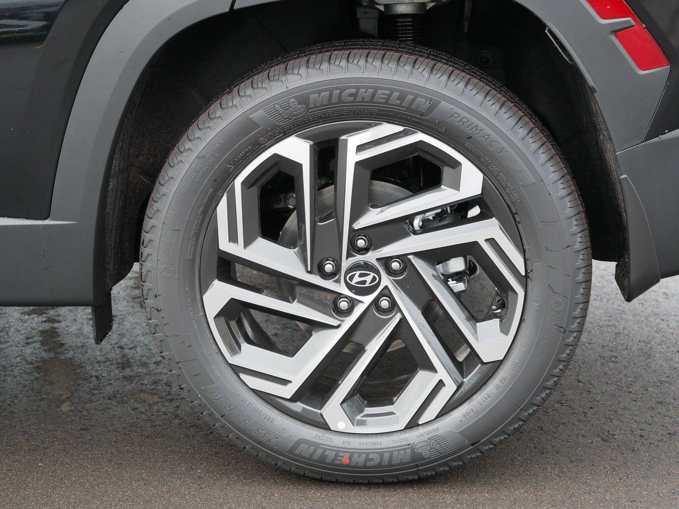 New 2026 Hyundai Tucson SEL Plus w/ Tow & Go Package AWD/4WD image 4