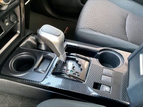 Used 2024 Toyota 4Runner TRD Off-Road image 16