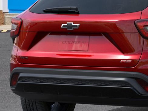 New 2026 Chevrolet Trax RS w/ Sunroof Package image 50