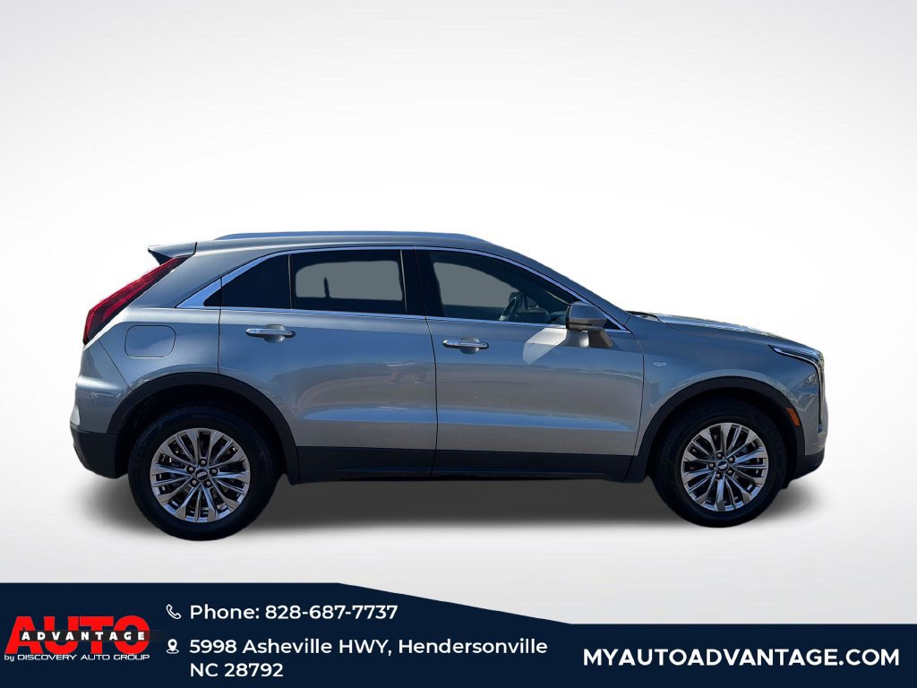 Used 2025 Cadillac XT4 Premium Luxury AWD/4WD image 2