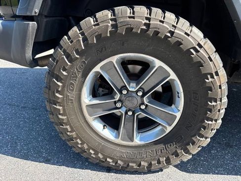 Used 2018 Jeep Wrangler Unlimited Sport S AWD/4WD image 21