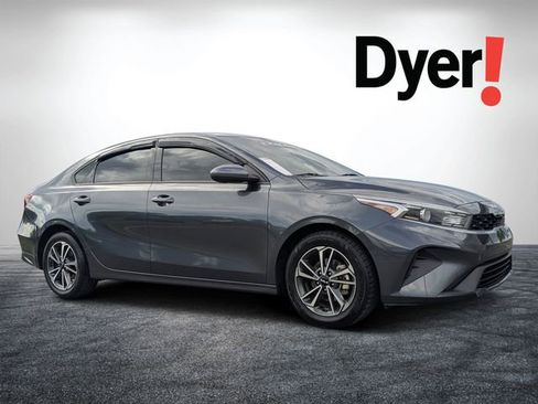 Certified 2023 Kia Forte LXS FWD image 1