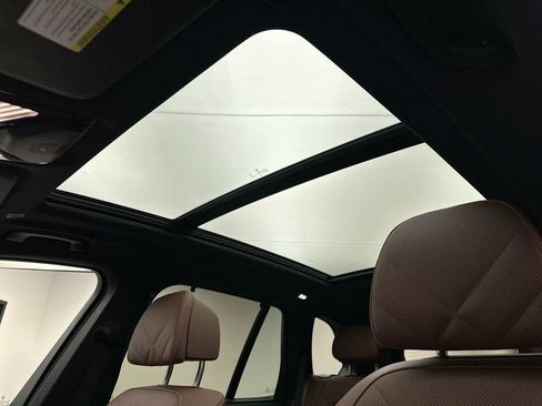Used 2024 BMW X5 M60i w/ Climate Comfort Package image 23