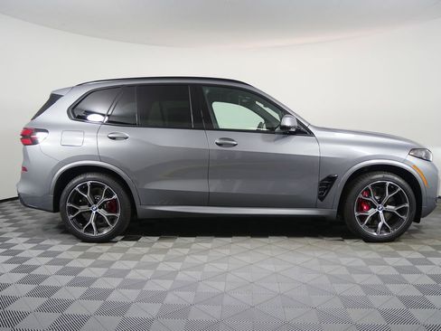 Used 2026 BMW X5 xDrive50e w/ M Sport Package image 2
