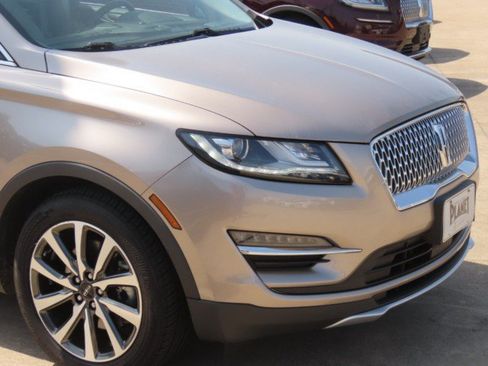 Used 2019 Lincoln MKC Reserve w/ MKC Climate Package FWD image 5