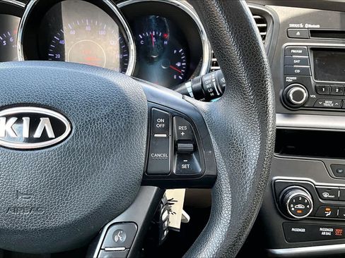 Used 2012 Kia Optima LX FWD image 25