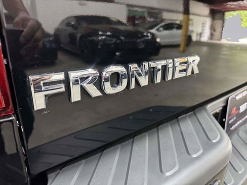 Used 2017 Nissan Frontier PRO-4X w/ Pro-4x Luxury Package AWD/4WD image 17