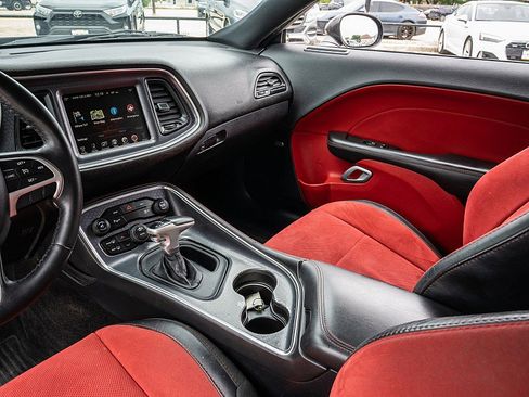 Used 2016 Dodge Challenger R/T Plus RWD image 13