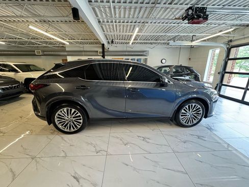 Used 2024 Lexus RX 350 FWD w/ Convenience Package image 4