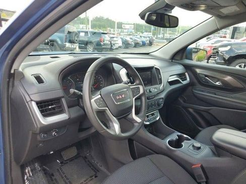 Used 2024 GMC Terrain SLE AWD/4WD image 16