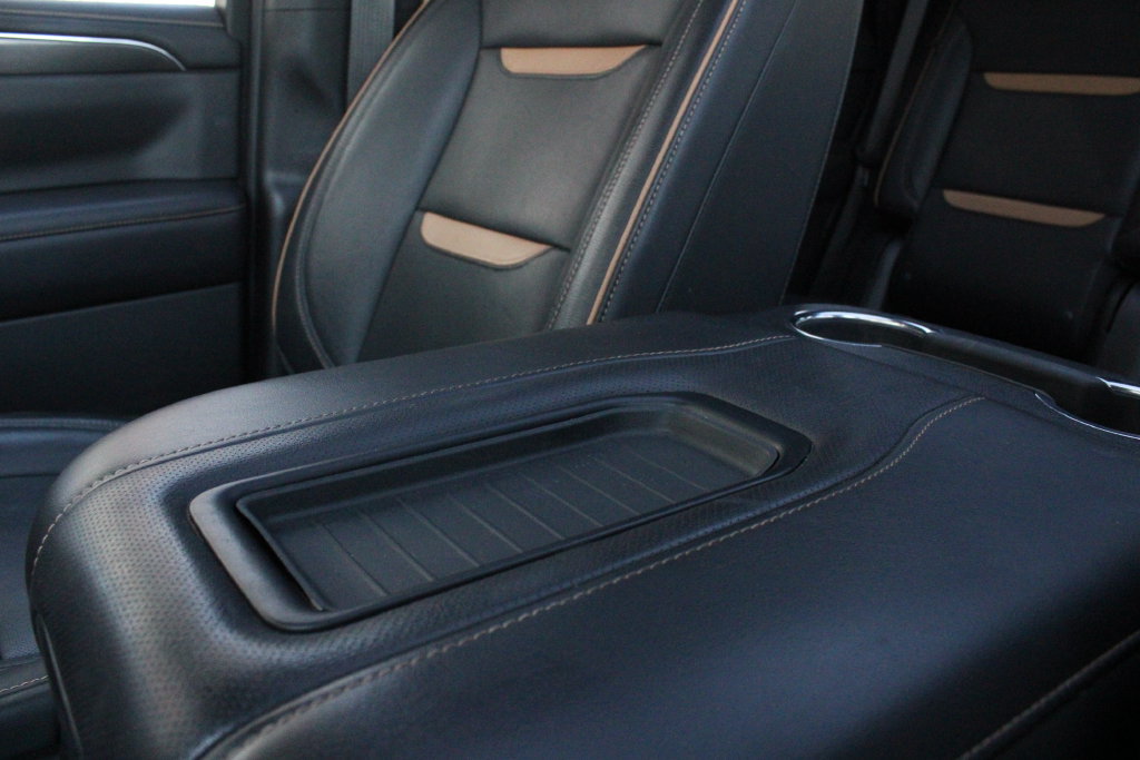 Used 2021 GMC Yukon AT4 w/ AT4 Premium Plus Package AWD/4WD image 17