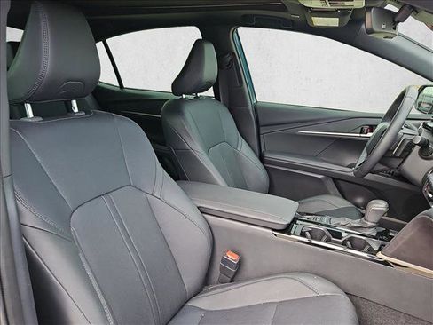 Used 2025 Toyota Camry XSE image 21