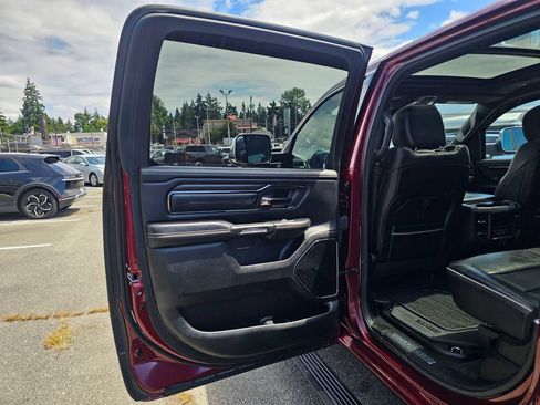 Used 2022 RAM 1500 Limited AWD/4WD image 15