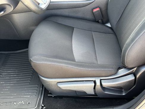 Certified 2025 Nissan Sentra SV FWD image 21