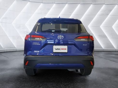 Used 2024 Toyota Corolla Cross XLE w/ Convenience Package FWD image 5