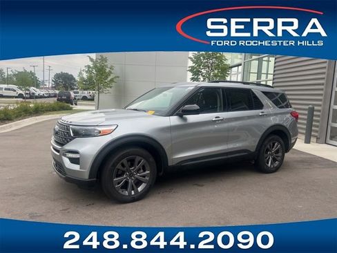 Used 2023 Ford Explorer XLT w/ Equipment Group 202A AWD/4WD image 1