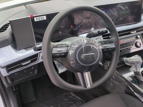 Certified 2026 Hyundai Sonata SE FWD image 13