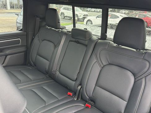 Used 2023 RAM 1500 Big Horn AWD/4WD image 32