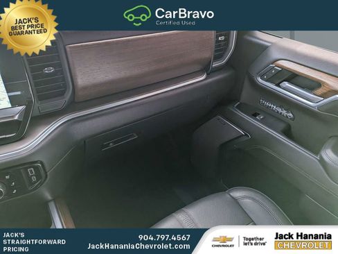 Certified 2022 Chevrolet Silverado 1500 High Country w/ Technology Package AWD/4WD image 17