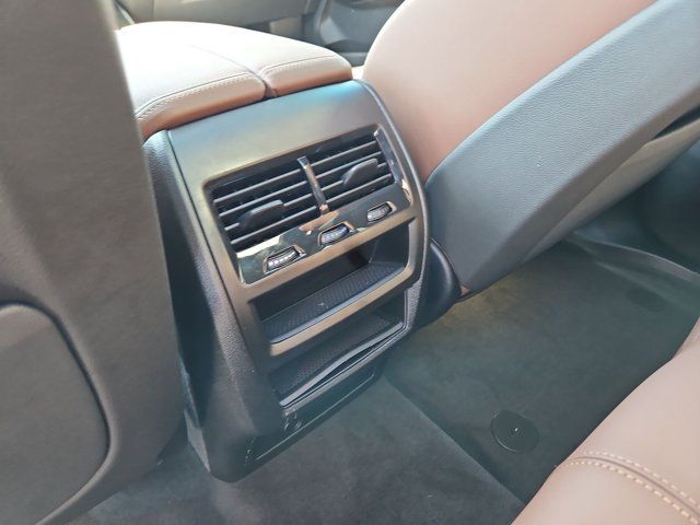 Certified 2026 BMW X5 xDrive50e w/ M Sport Package AWD/4WD image 18