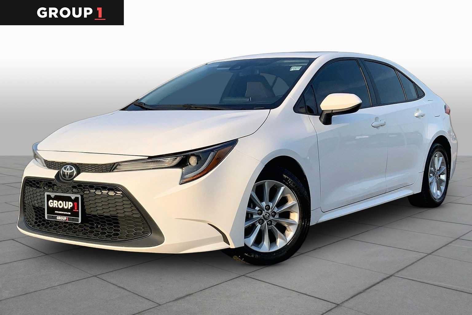 Used 2020 Toyota Corolla LE w/ LE Premium Package FWD image 1