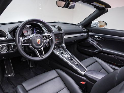 Used 2025 Porsche 718 Boxster S image 4