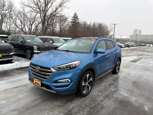 Used 2017 Hyundai Tucson Limited w/ Limited Ultimate Package 03 image 4