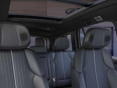 Used 2027 Cadillac Vistiq Sport w/ LPO, Floor Liner Package AWD/4WD image 48