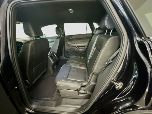 Used 2023 Volkswagen Atlas Cross Sport SE w/ Black Wheel Package AWD/4WD image 28