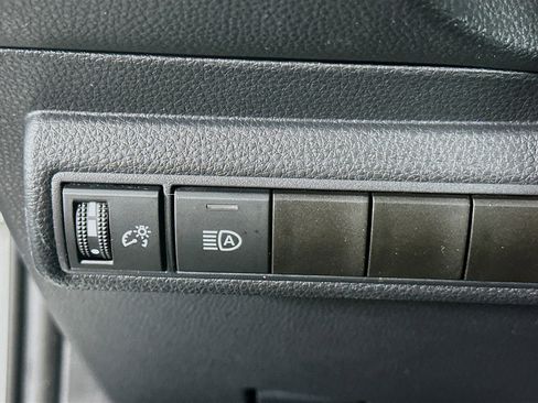 Used 2025 Toyota Corolla LE image 16