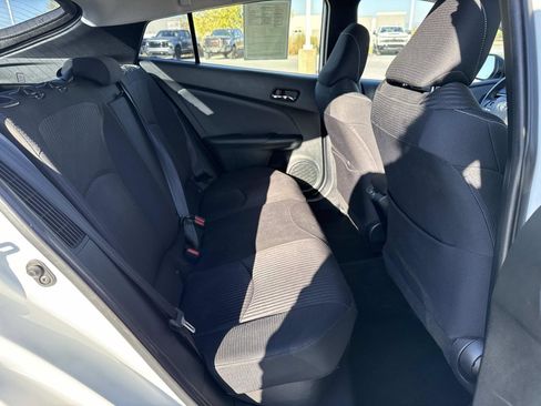 Used 2021 Toyota Prius Prime Limited image 18