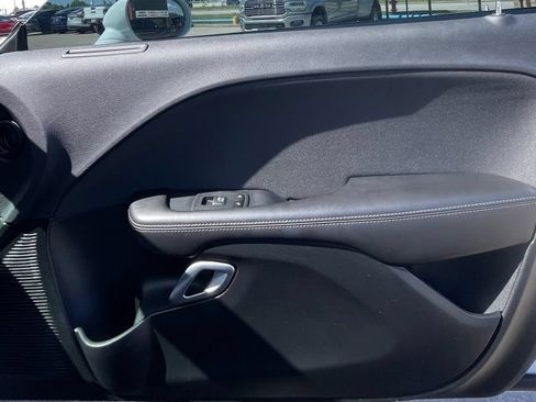 Used 2019 Dodge Challenger SXT w/ Blacktop Package RWD image 28