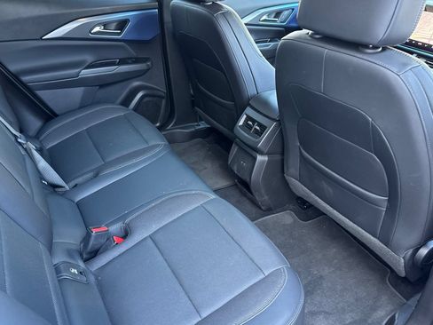 Used 2024 Chevrolet Equinox EV LT FWD image 18