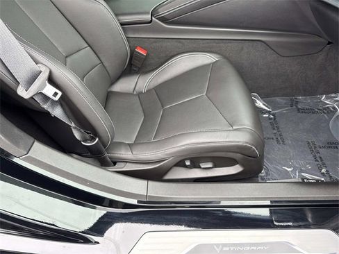 Used 2020 Chevrolet Corvette Stingray Coupe w/ Z51 Performance Package image 15