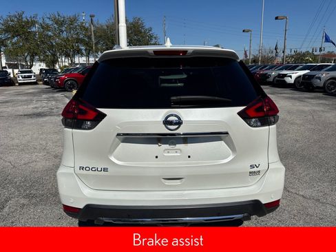 Used 2020 Nissan Rogue SV image 7
