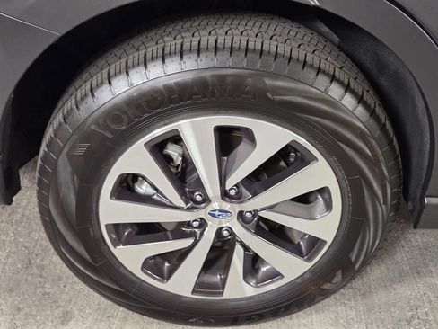 Certified 2025 Subaru Outback Premium AWD/4WD image 10