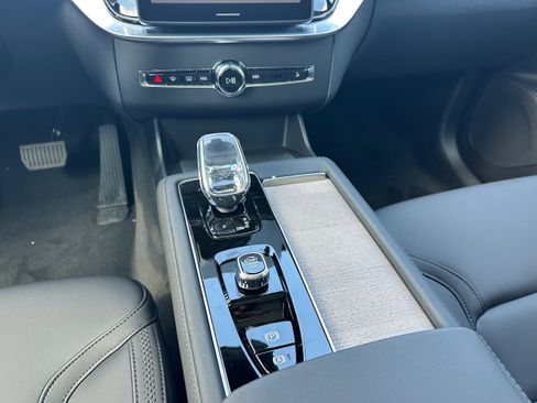 New 2026 Volvo XC90 B5 Plus image 14
