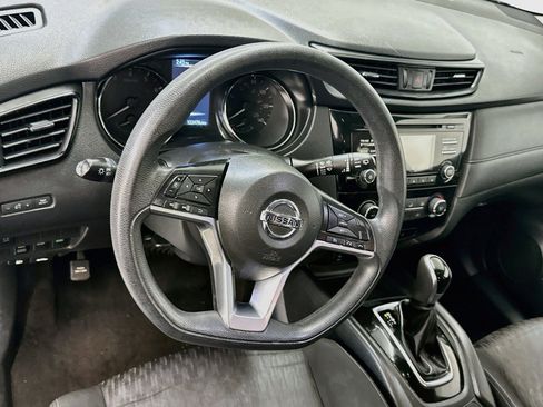 Used 2017 Nissan Rogue S AWD/4WD image 18