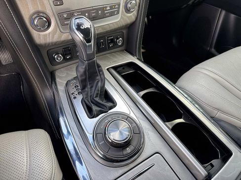 Used 2019 INFINITI QX80 Limited image 25