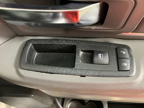 Used 2014 RAM 2500 SLT AWD/4WD image 29