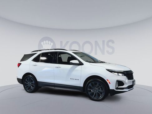 Used 2024 Chevrolet Equinox RS w/ RS Leather Package AWD/4WD image 2
