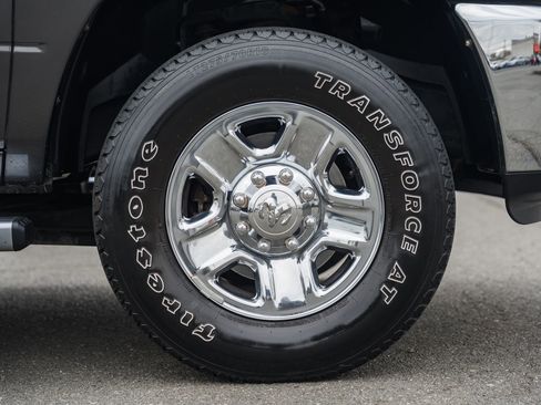 Used 2017 RAM 2500 Tradesman w/ Chrome Appearance Group image 23