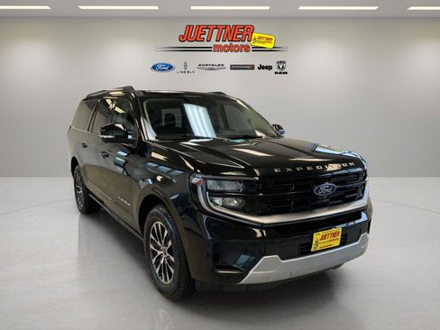 Used 2025 Ford Expedition Max Platinum AWD/4WD image 1