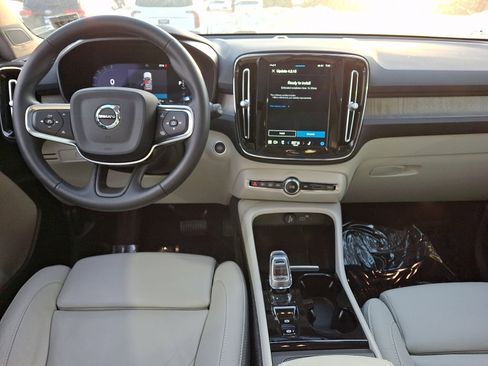 Used 2023 Volvo XC40 B5 Plus w/ Driver Assist Package image 15
