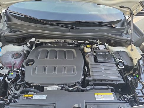 New 2026 Volkswagen Tiguan SE R-Line image 26